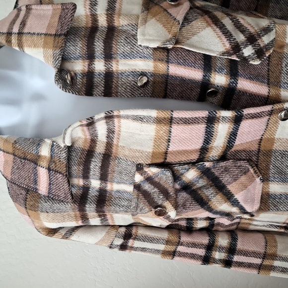 Women's Flannel Shacket Jacket Size Large New Without Tags - Picture 4 of 11